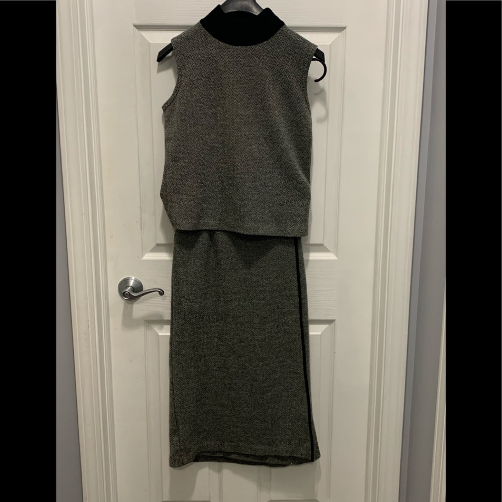 leslie fay harberdashery size S/P made in romania